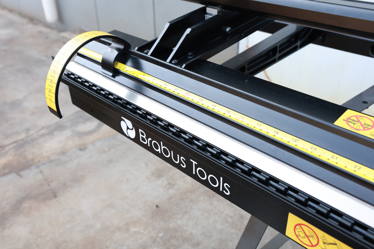 Brabus Bend-It SOLO® 10’6”Length 22”throat Portable Brake. - Brabus Tools Inc