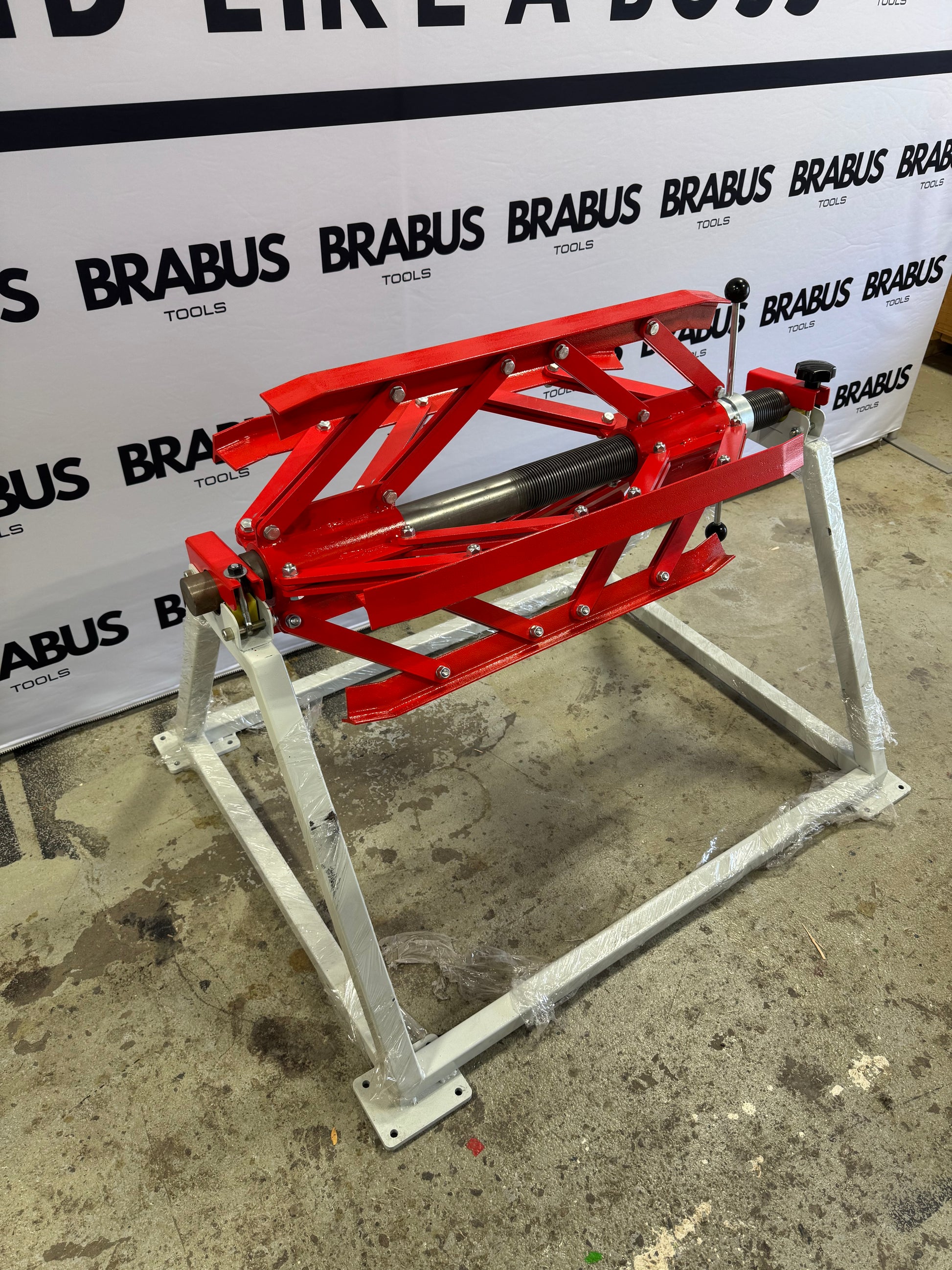 Brabus HD Coil Cradle™ | Heavy Duty Expandable Coil Support - Brabus Tools Inc