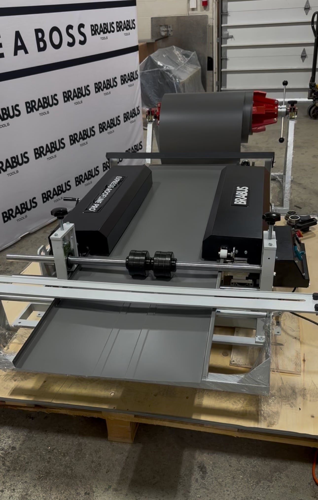 Brabus Seam-Jet™ | Portable Standing Seam Machine (Only machine) - Brabus Tools Inc