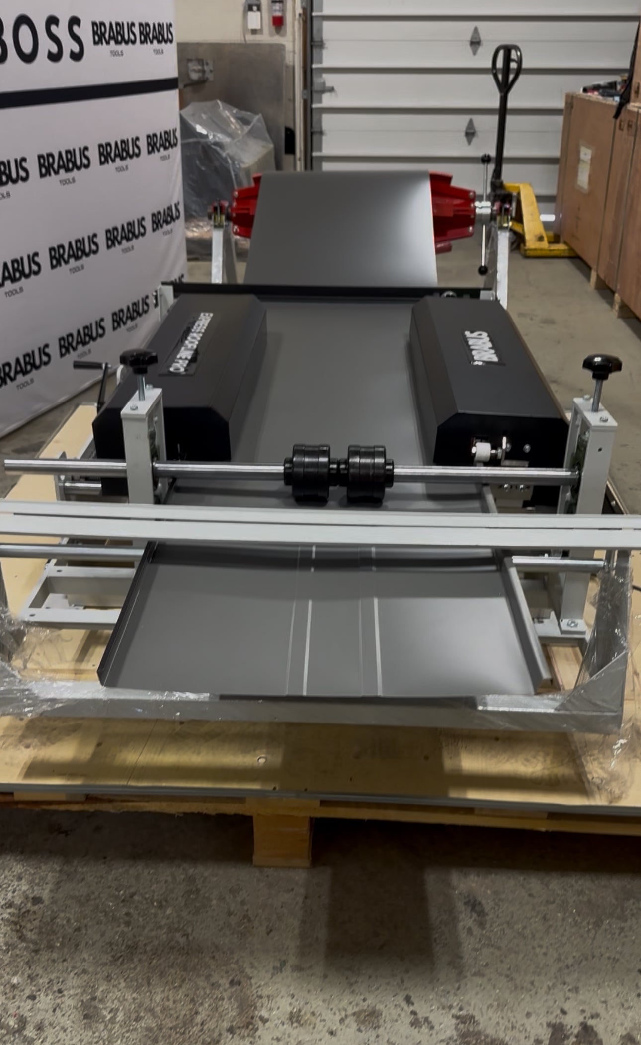Brabus Seam-Jet™ | Portable Standing Seam Machine (Only machine) - Brabus Tools Inc